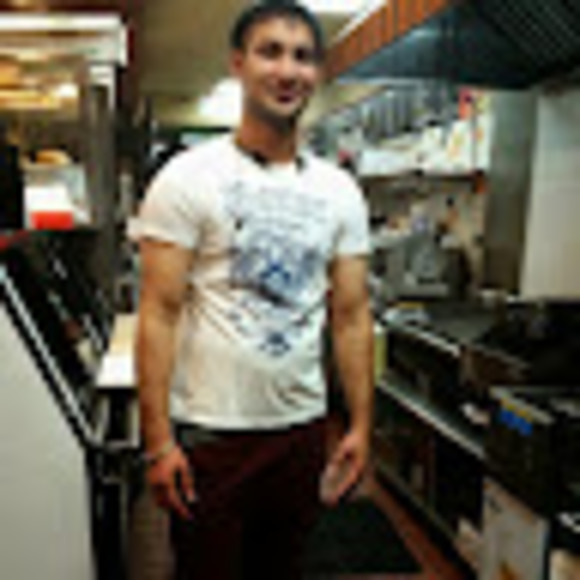 Meet your Posher, Malkiat - Picture 1 of 1